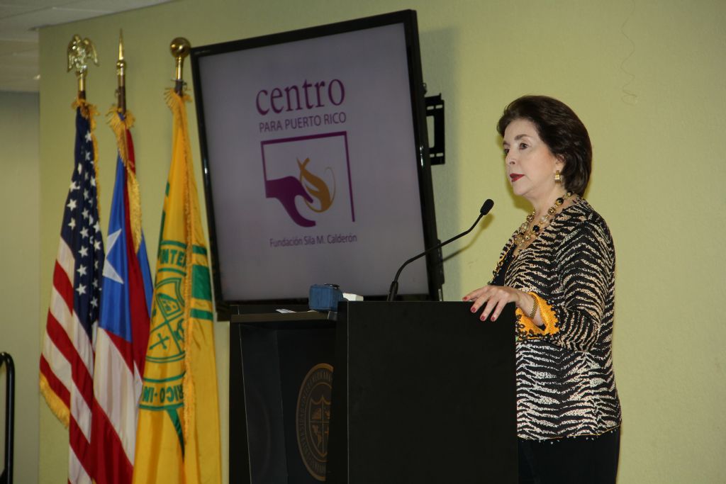 Sila M. Calderón, Gobernadora de Puerto Rico para el año 2001 al 2005, y actual Presidenta de la Junta de Síndicos del Centro para Puerto Rico–Fundación Sila M. Calderón